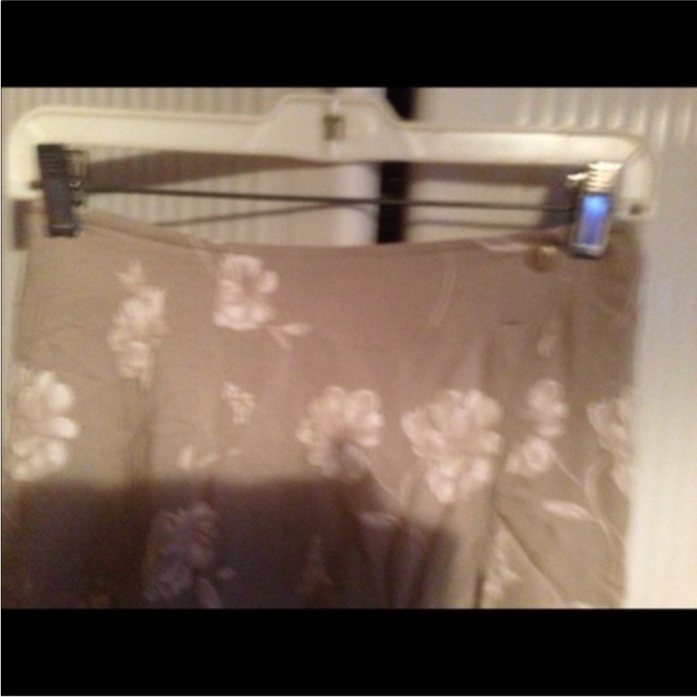 Vintage Express cream and taupe Floral wrap Maxi Skirt - Picture 4 of 4